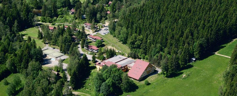 Hotel Svratka Exterior foto